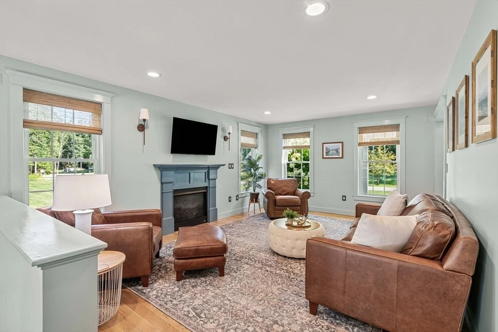 Photo of 431 River St