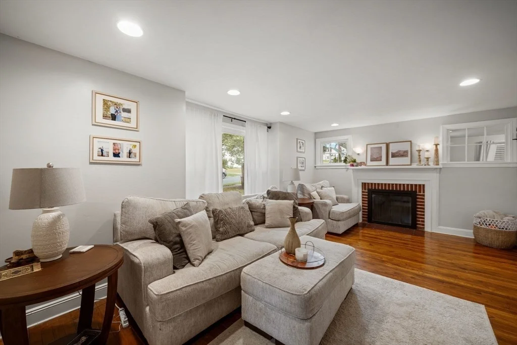 Photo of 212 Emerson St