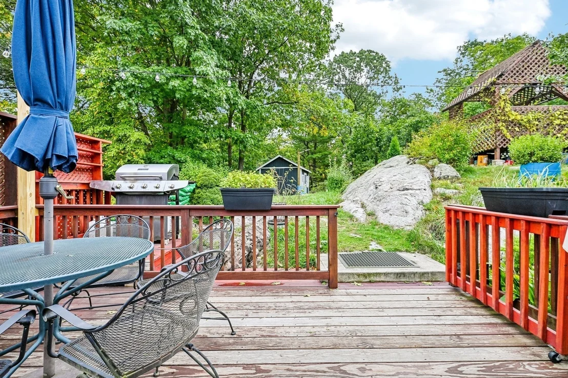Photo of 77 Cedarcrest Rd