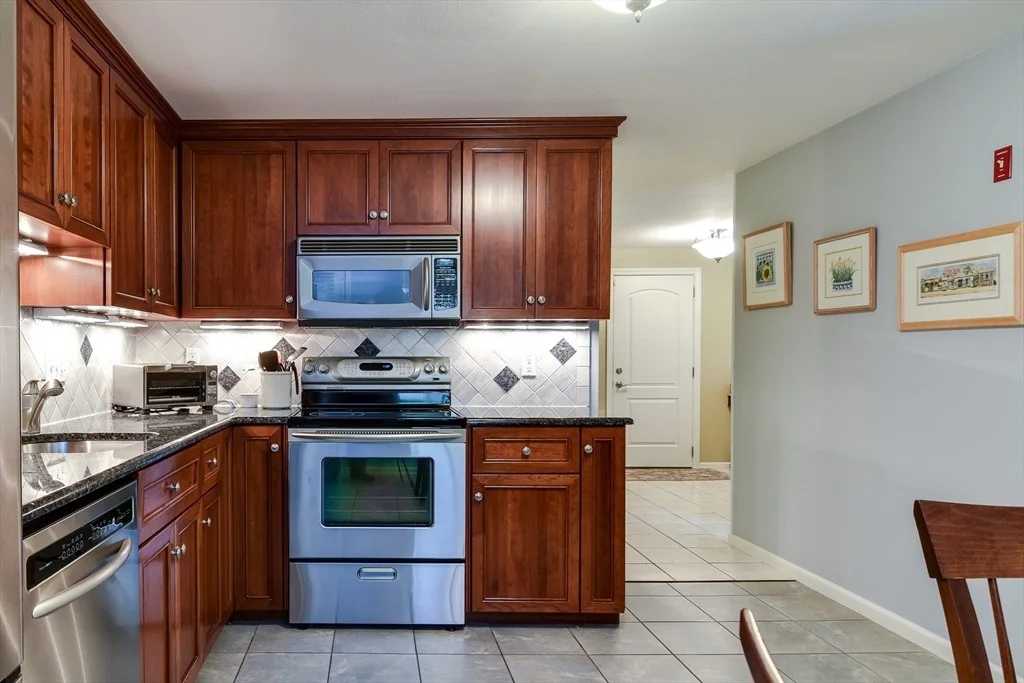 Photo of 38 Stagecoach Dr