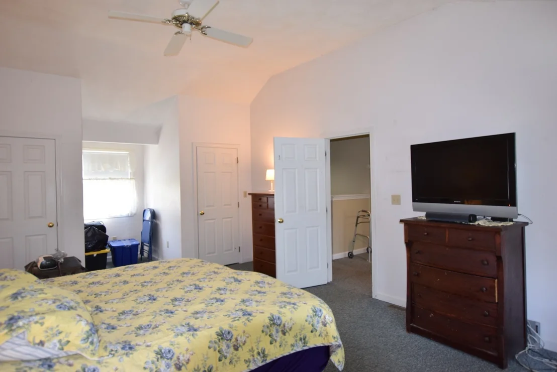 Photo of 130 B Street