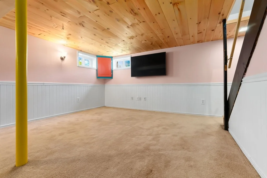 Photo of 6 Ashcroft Cir