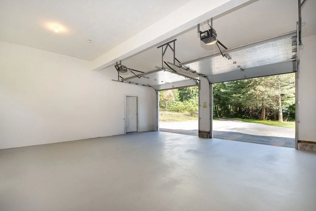 Photo of 185 Booth Hill Rd