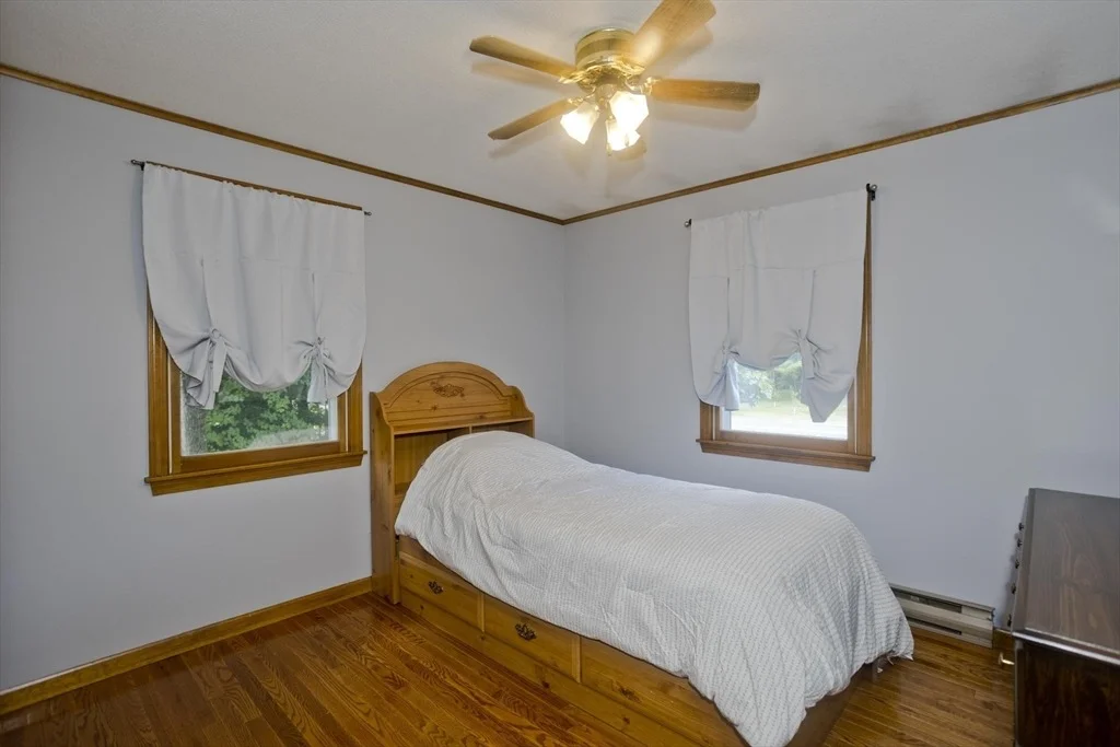 Photo of 597 Amherst Rd