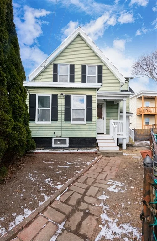 Photo of 79 Brookline St