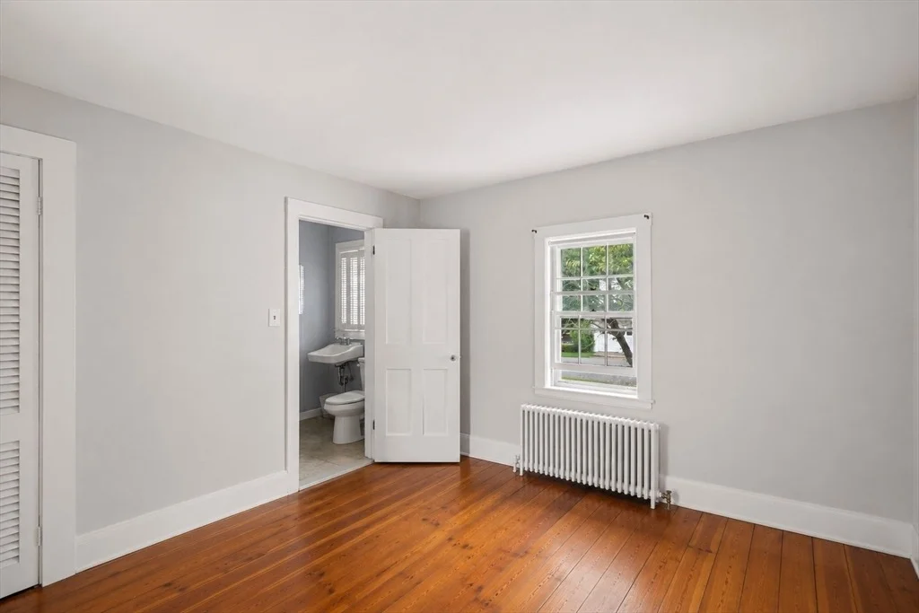 Photo of 217 Main St