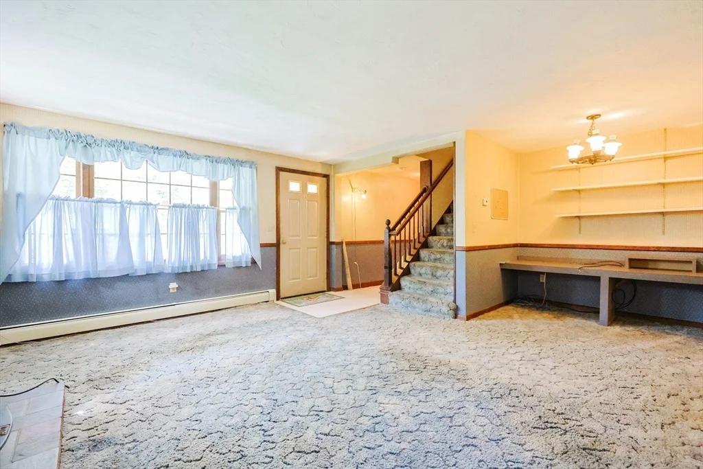 Photo of 179 Whitins Road