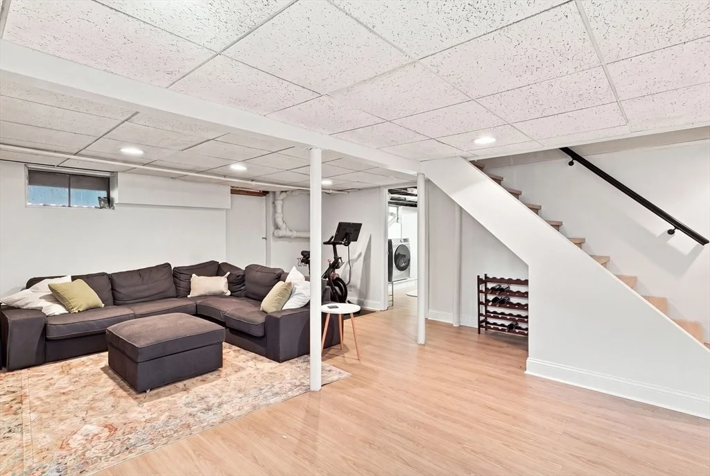 Photo of 1 Springwell Road