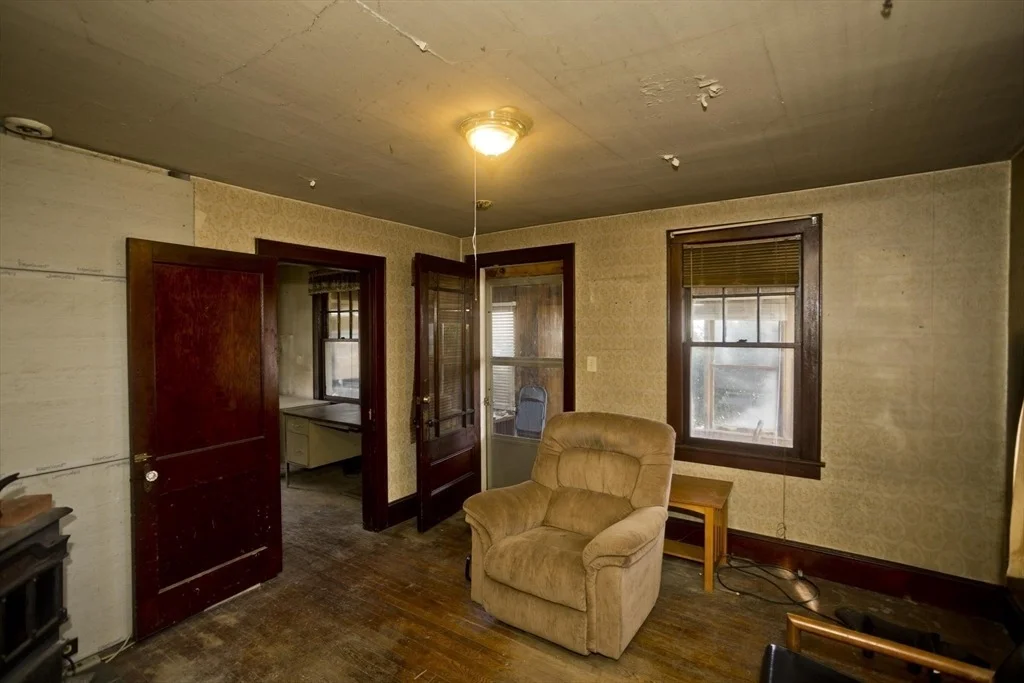 Photo of 1019 Burnett Rd