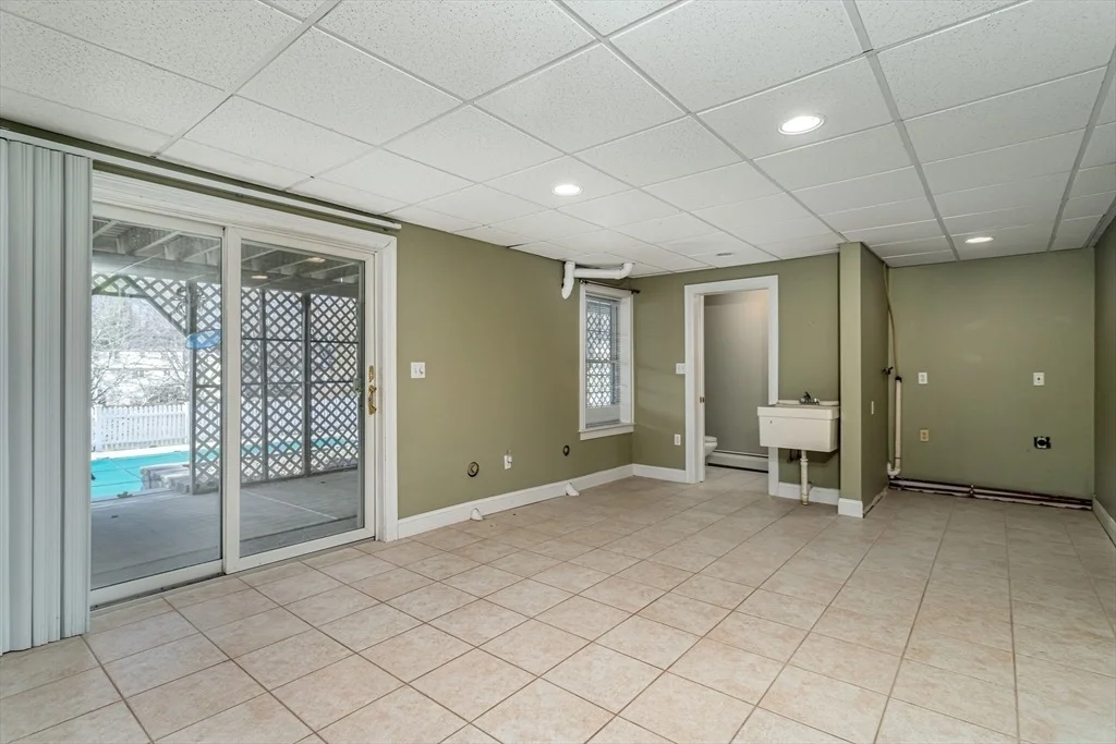 Photo of 4 Madigan Ln