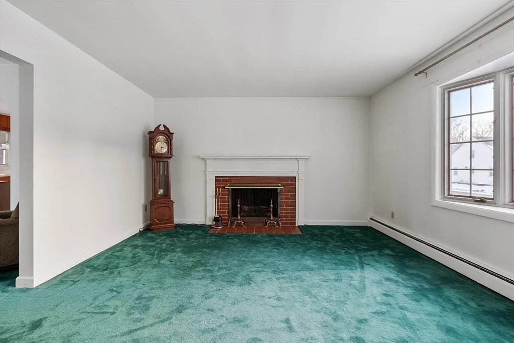 Photo of 31 Locke Ave