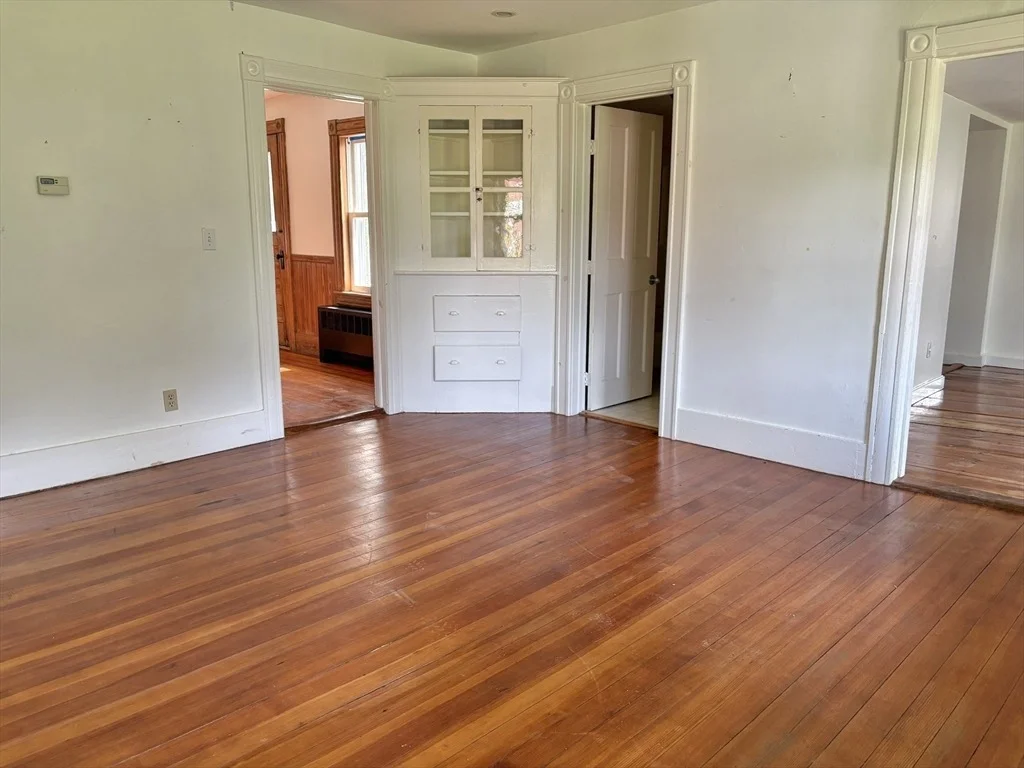 Photo of 497 Main Street