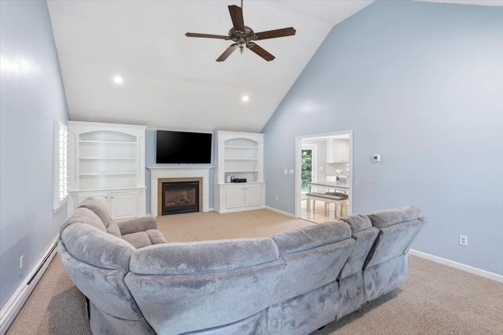 Photo of 26 Mayflower Dr