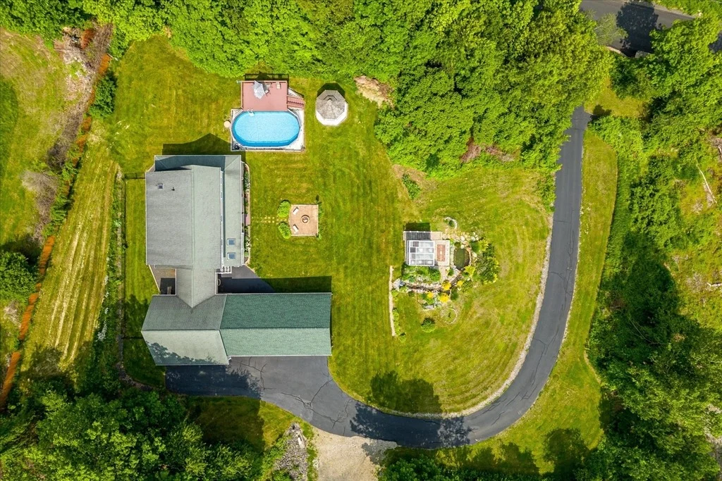 Photo of 447 Coy Hill Rd