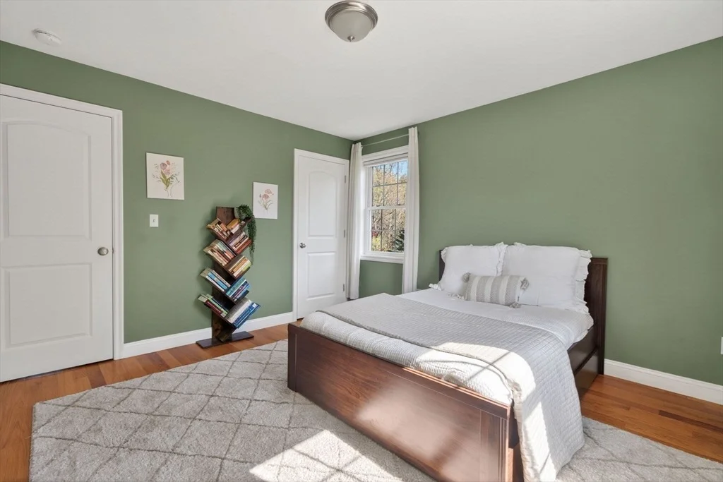 Photo of 219 River Rd