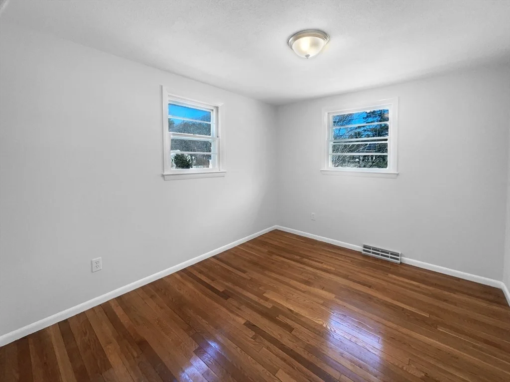 Photo of 14 Sandy Brook Rd