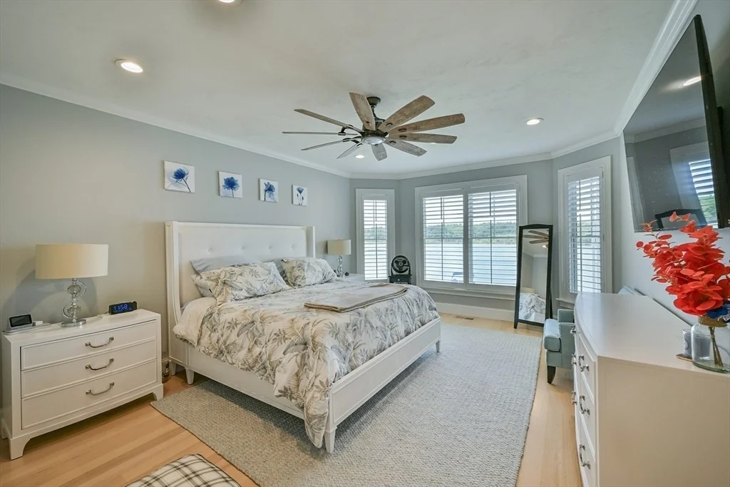 Photo of 15 Bates Grove Rd