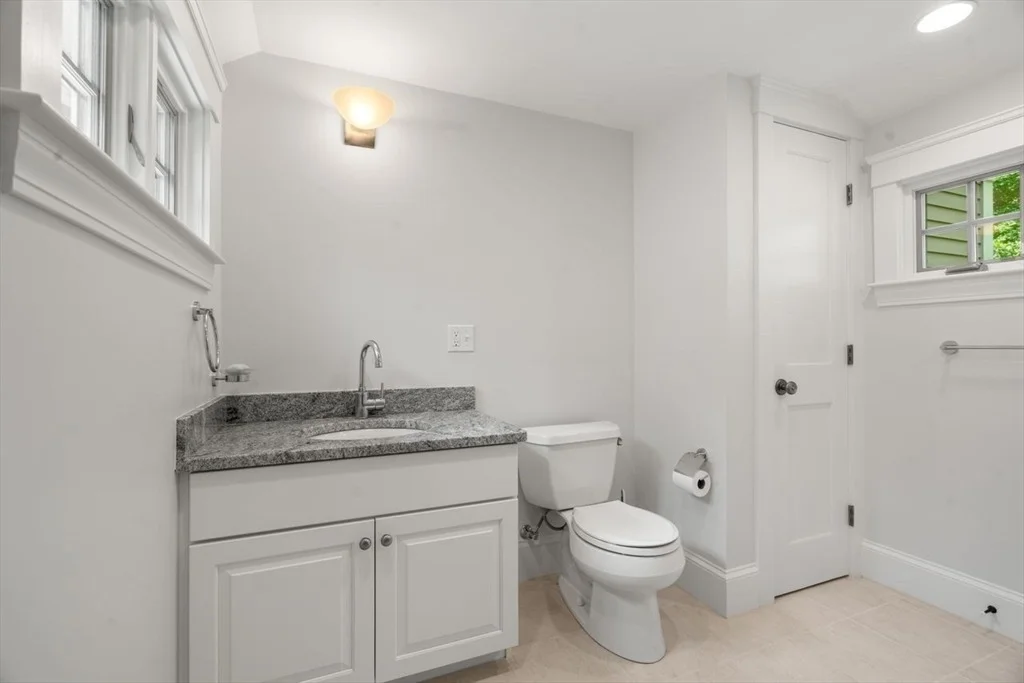 Photo of 32 Perry Lane