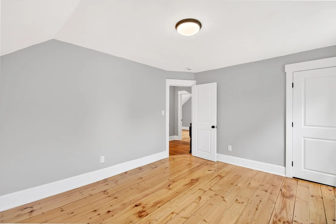 Photo of 148 Center Street