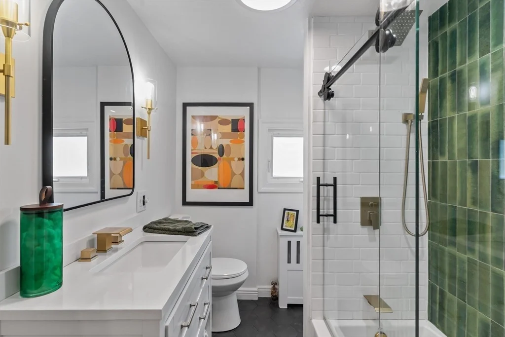 Photo of 700 Grove St