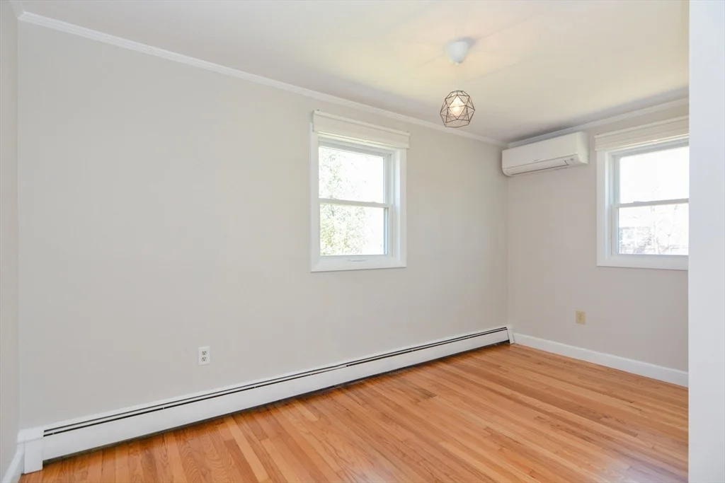 Photo of 41 Flint Rd