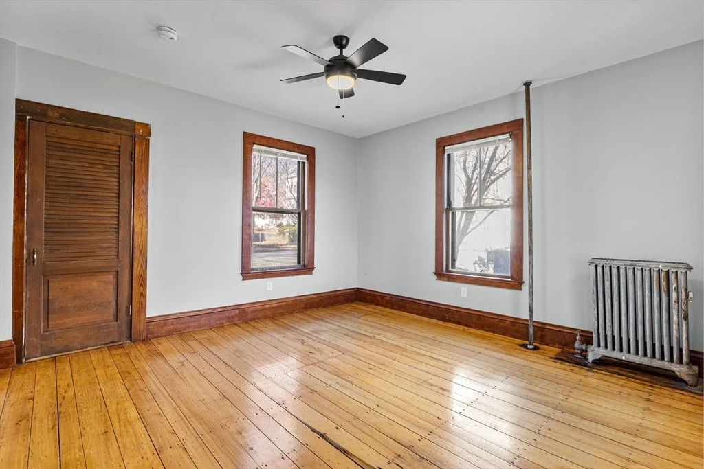 Photo of 16 Pleasant St