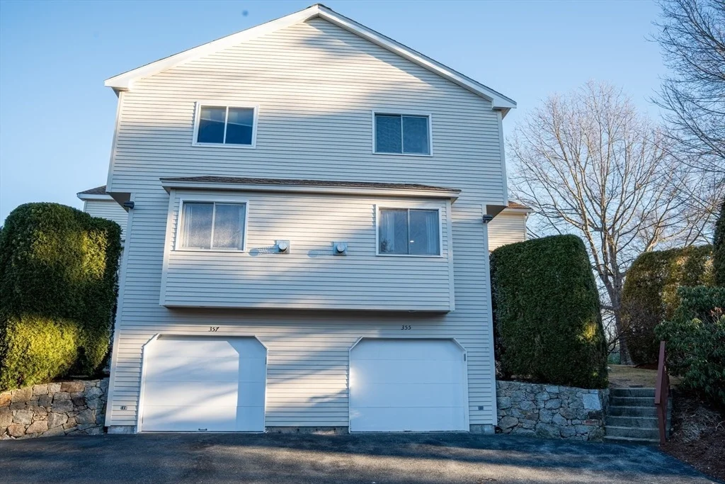 Photo of Unit 355 at 355 Captain Eames Cir.