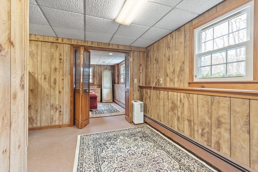 Photo of 305 Benjamin St