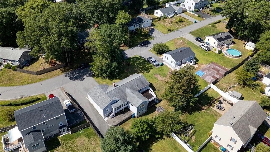 Photo of 32 Lantern Ln