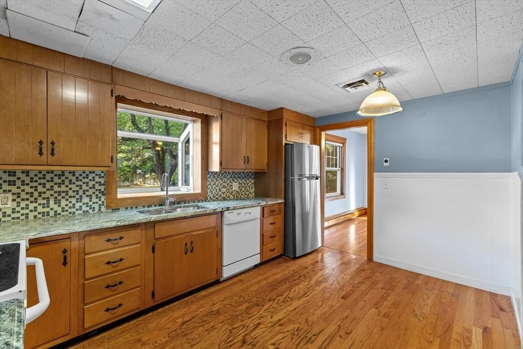 Photo of 11 Robertson Rd