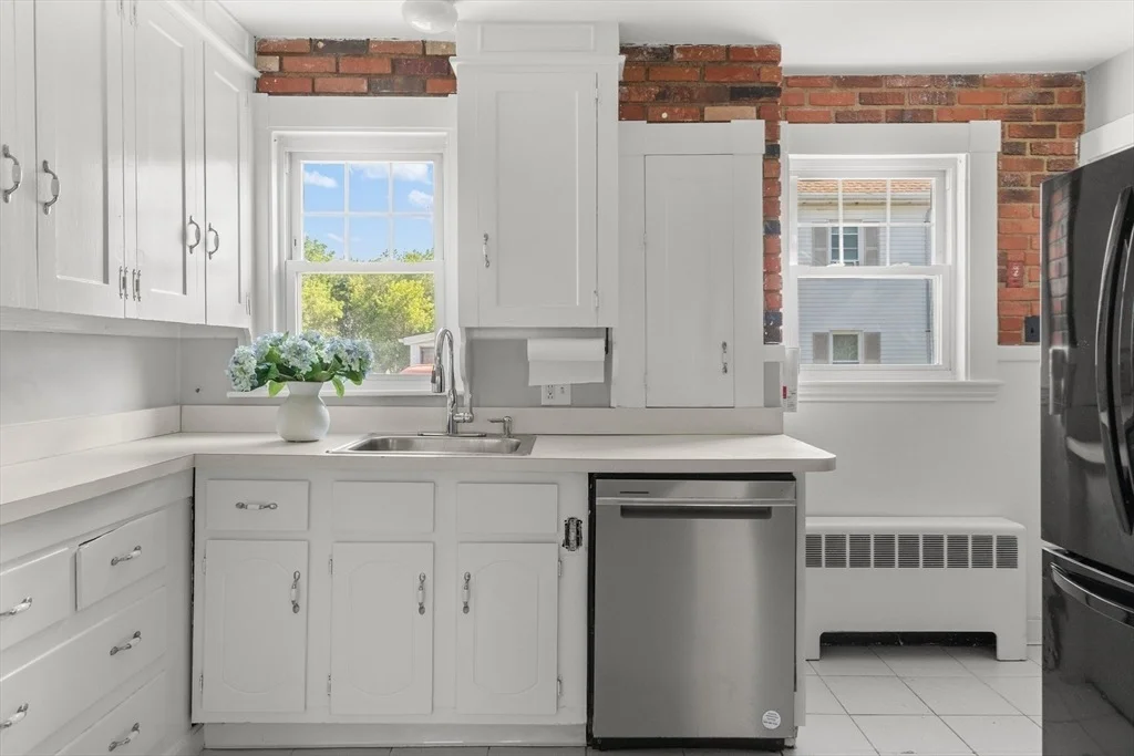 Photo of 18 Hardy St