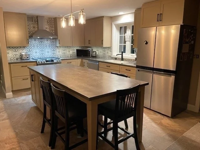 Photo of 162 Sutton Ave