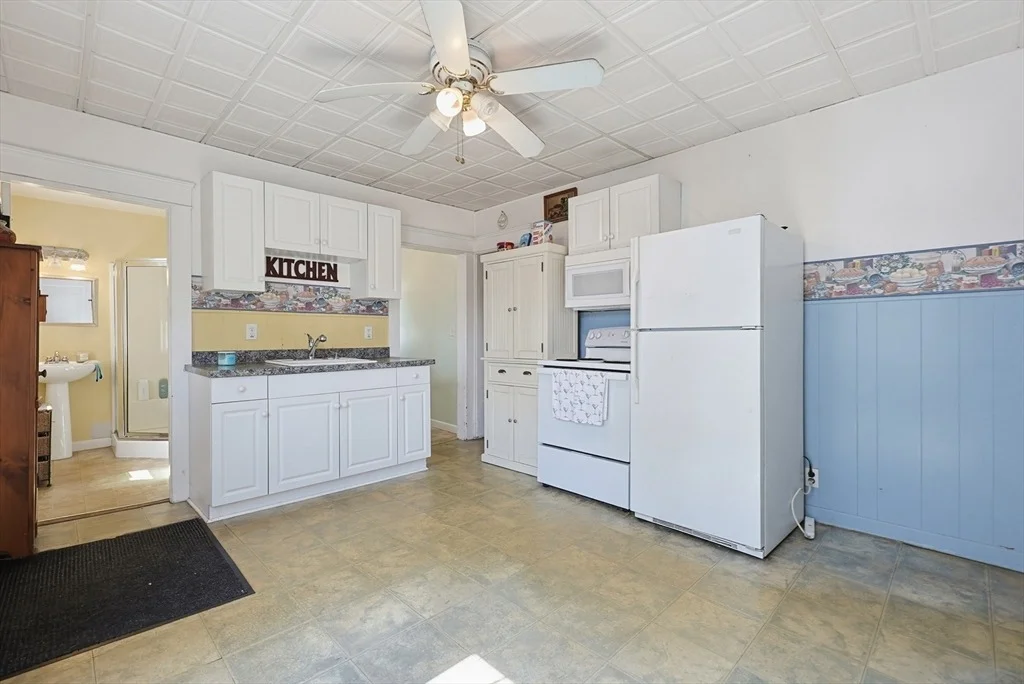 Photo of 8 Wilder Ave
