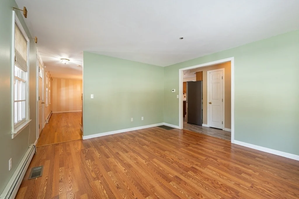 Photo of 6 Gates Farm Circle