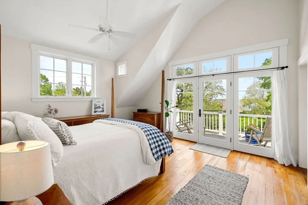 Photo of 92 Phillips Ave