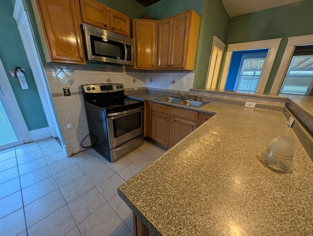 Photo of 178 County St