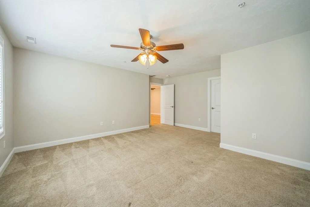 Photo of Unit 1401 at 53 Baldwin Rd
