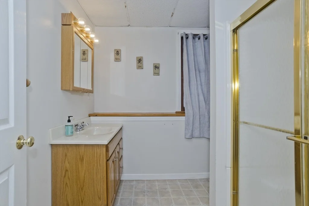 Photo of 11 Claren Dr