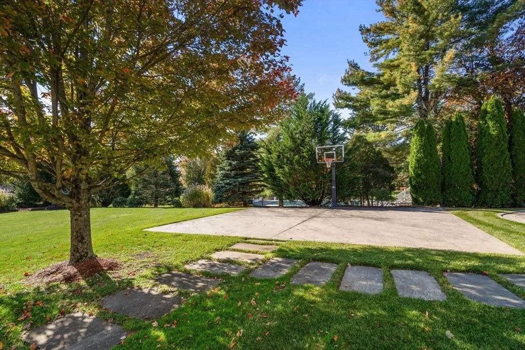 Photo of 50 Oxbow Rd