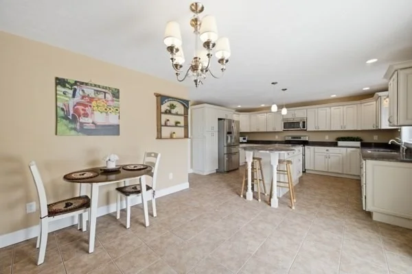 Photo of 273 Maple Ave