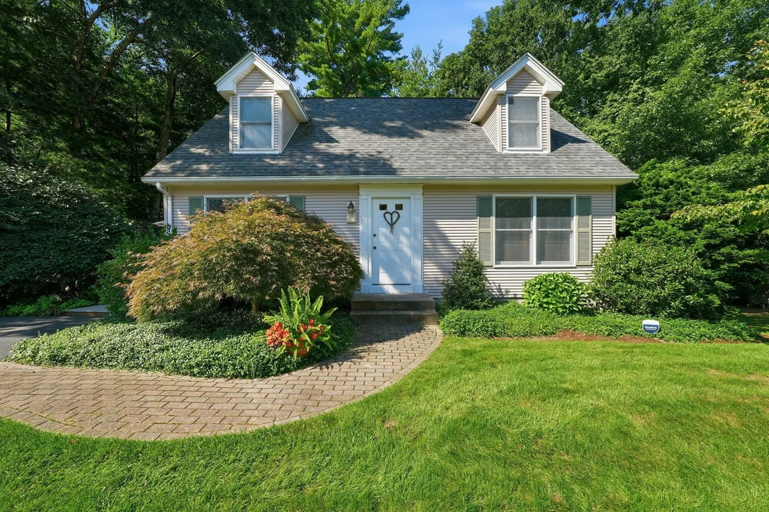 Photo of 11 Stephanie Cir