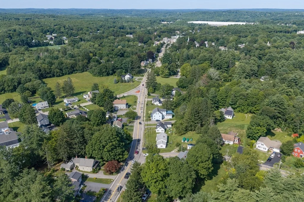 Photo of 156 Main St