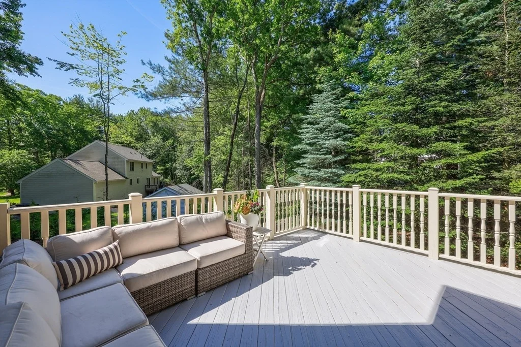 Photo of 10 Strawberry Knoll Dr