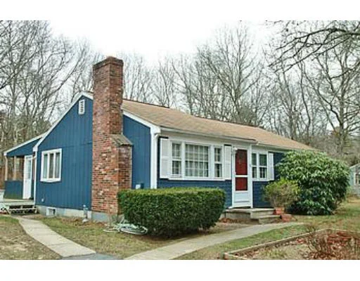 Photo of 72 Santuit Pond Rd