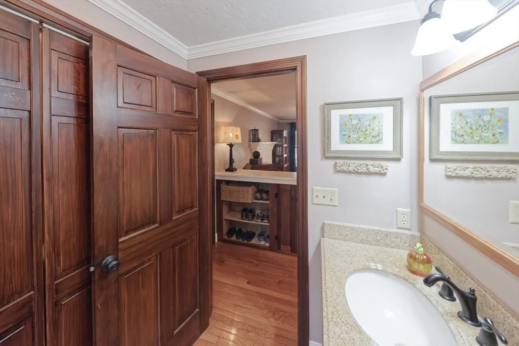 Photo of 6 Rainbow Dr