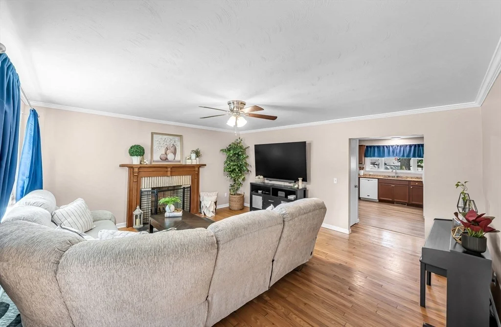 Photo of 114 Fenway Dr