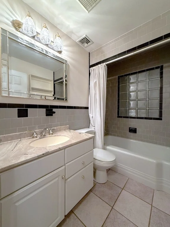 Photo of 22 Oakdale Rd