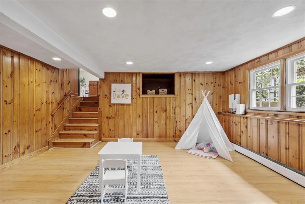 Photo of 283 Florence Ave