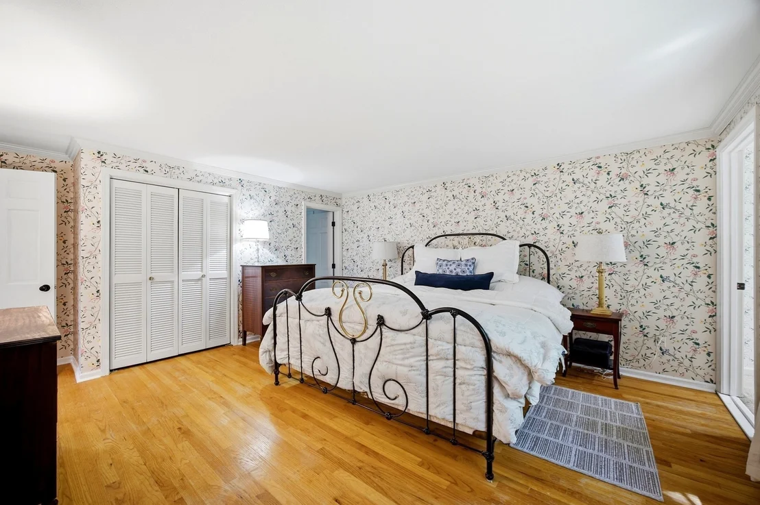 Photo of 64 Cambridge Cir