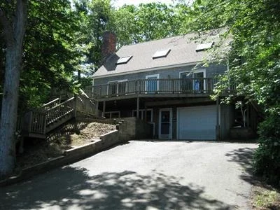 Photo of 8 Sakonnet Dr